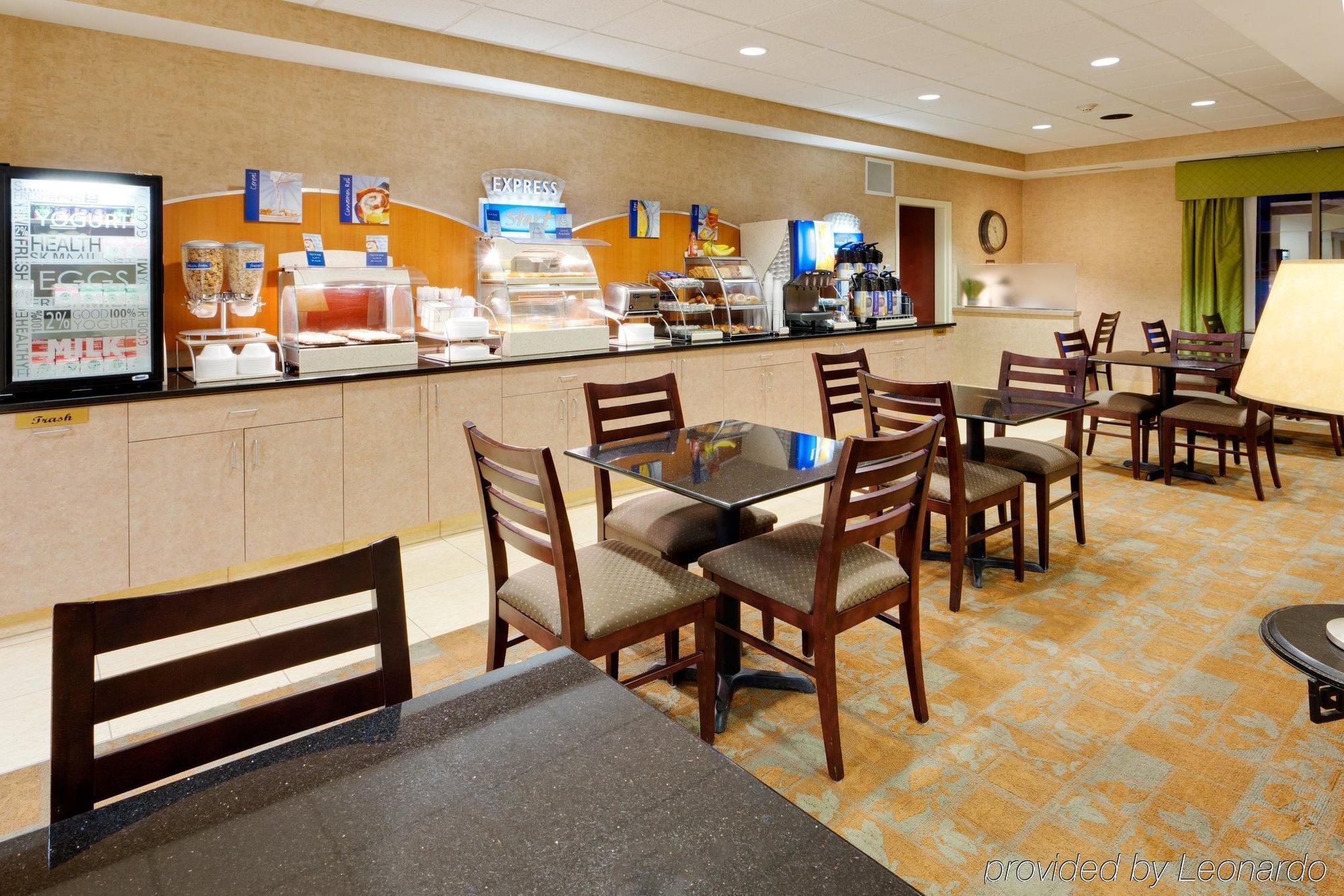 Holiday Inn Express Haskell-Wayne Area By Ihg Ресторан фото