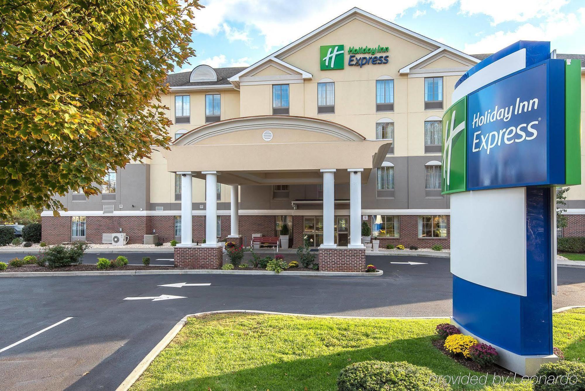 Holiday Inn Express Haskell-Wayne Area By Ihg Экстерьер фото